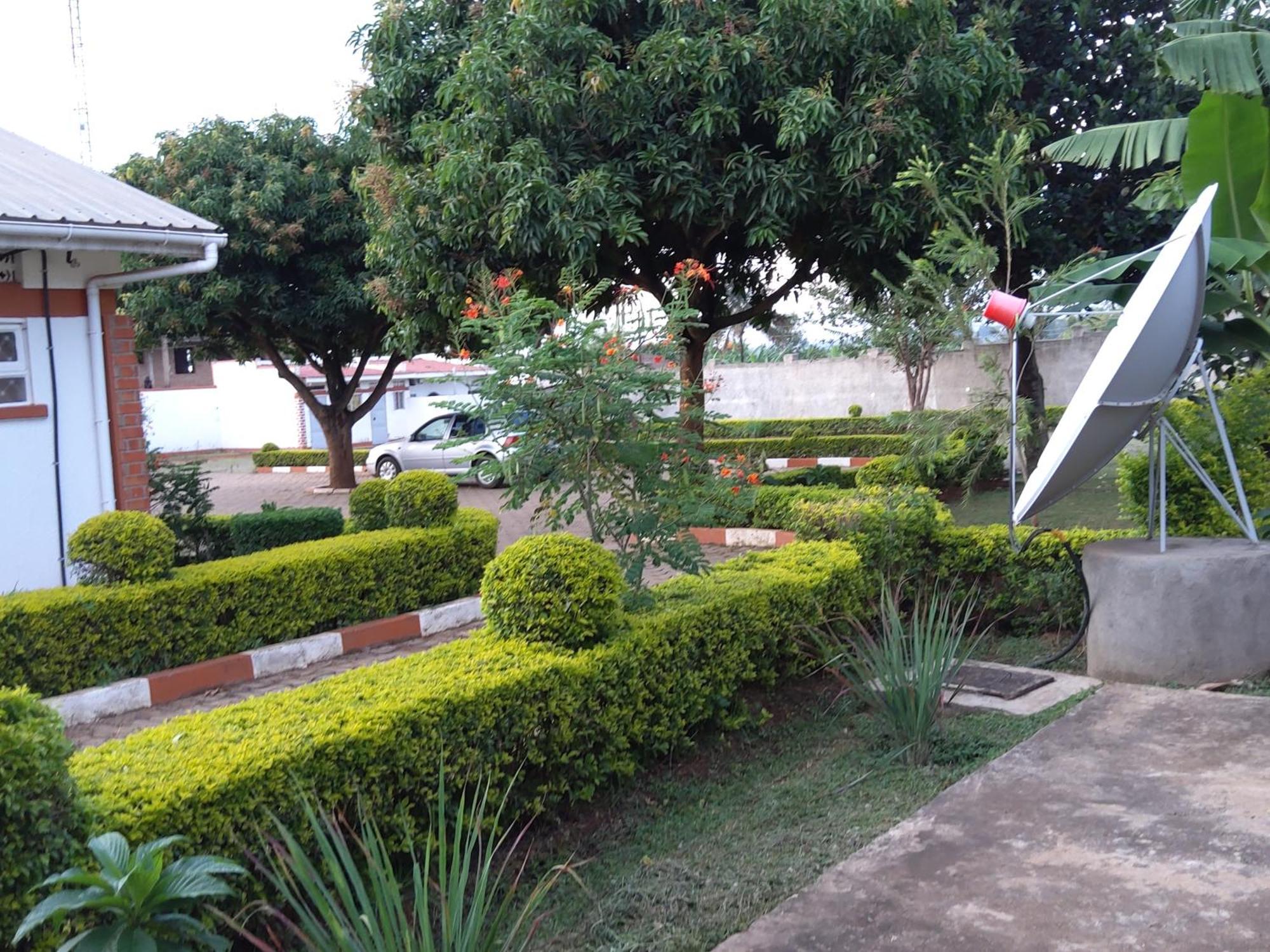 Lucia Villas Mbale Bagian luar foto